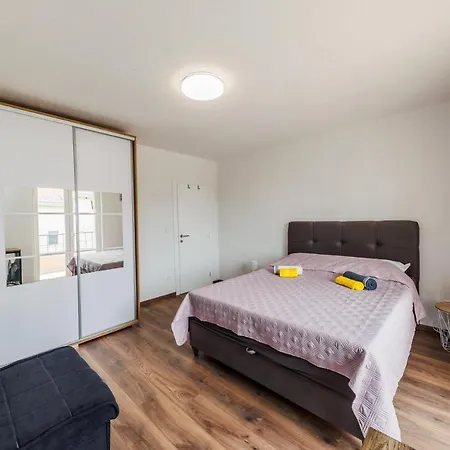 Apartman Ope Lägenhet